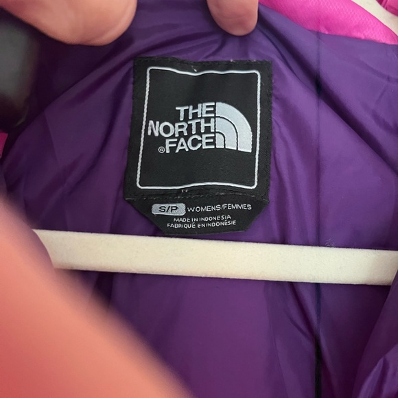 The North Face Pink and Purple Ski Puffer Jacket - Picture 2 of 16